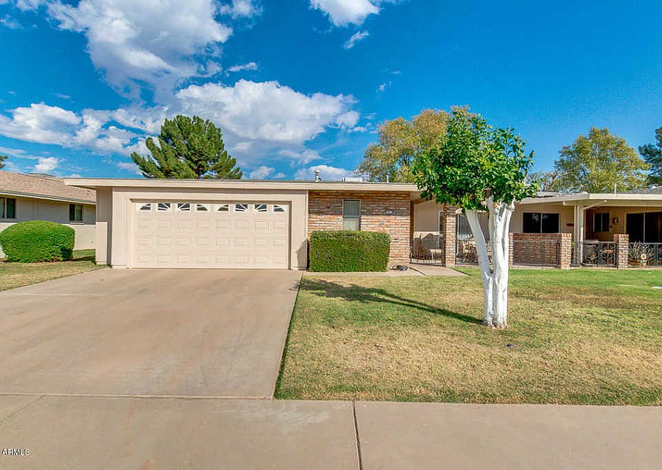 1st image of 10718 W Caron Dr