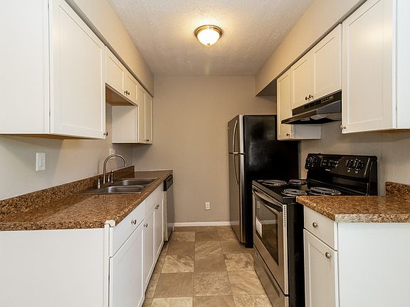 4th image of 1314 Clement Ave