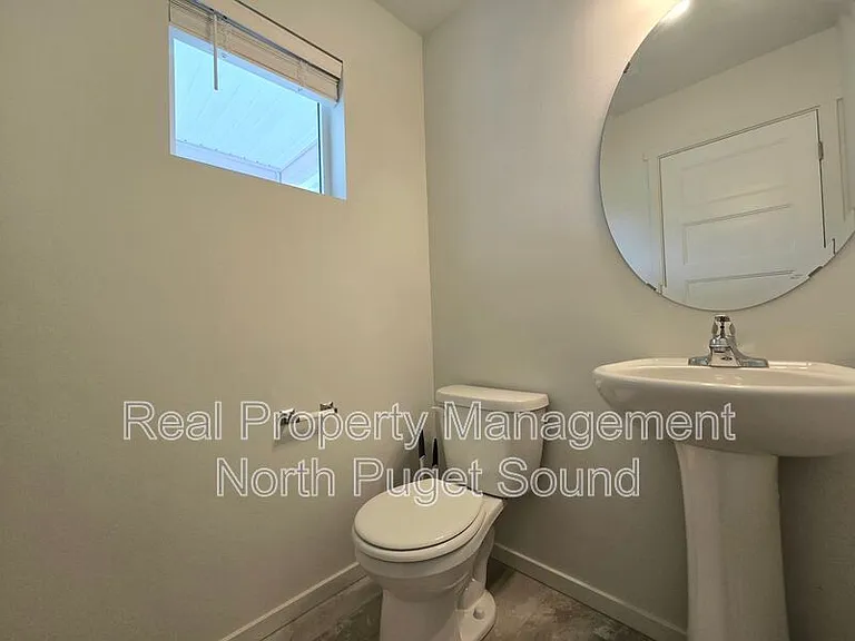 4306 68th Dr NE — Photo 4
