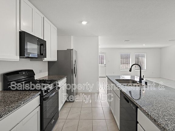 5th image of 11807 Marcellus Way