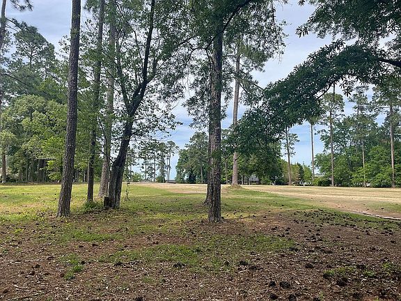 3rd image of 127 Wateree Dr