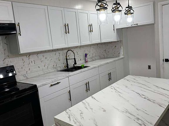 2nd image of 325 W Mahanoy St #1