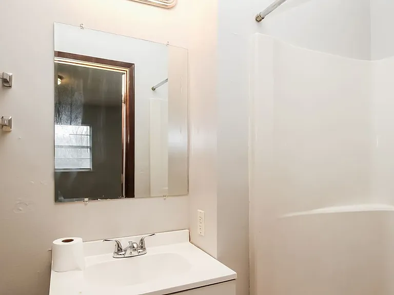 1308 W Lexington Ave — Photo 8
