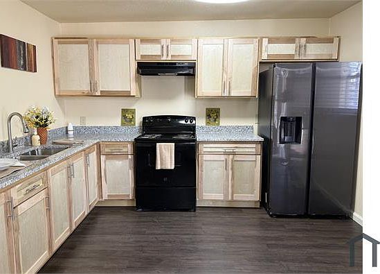 1st image of 120 Delmar St APT 404