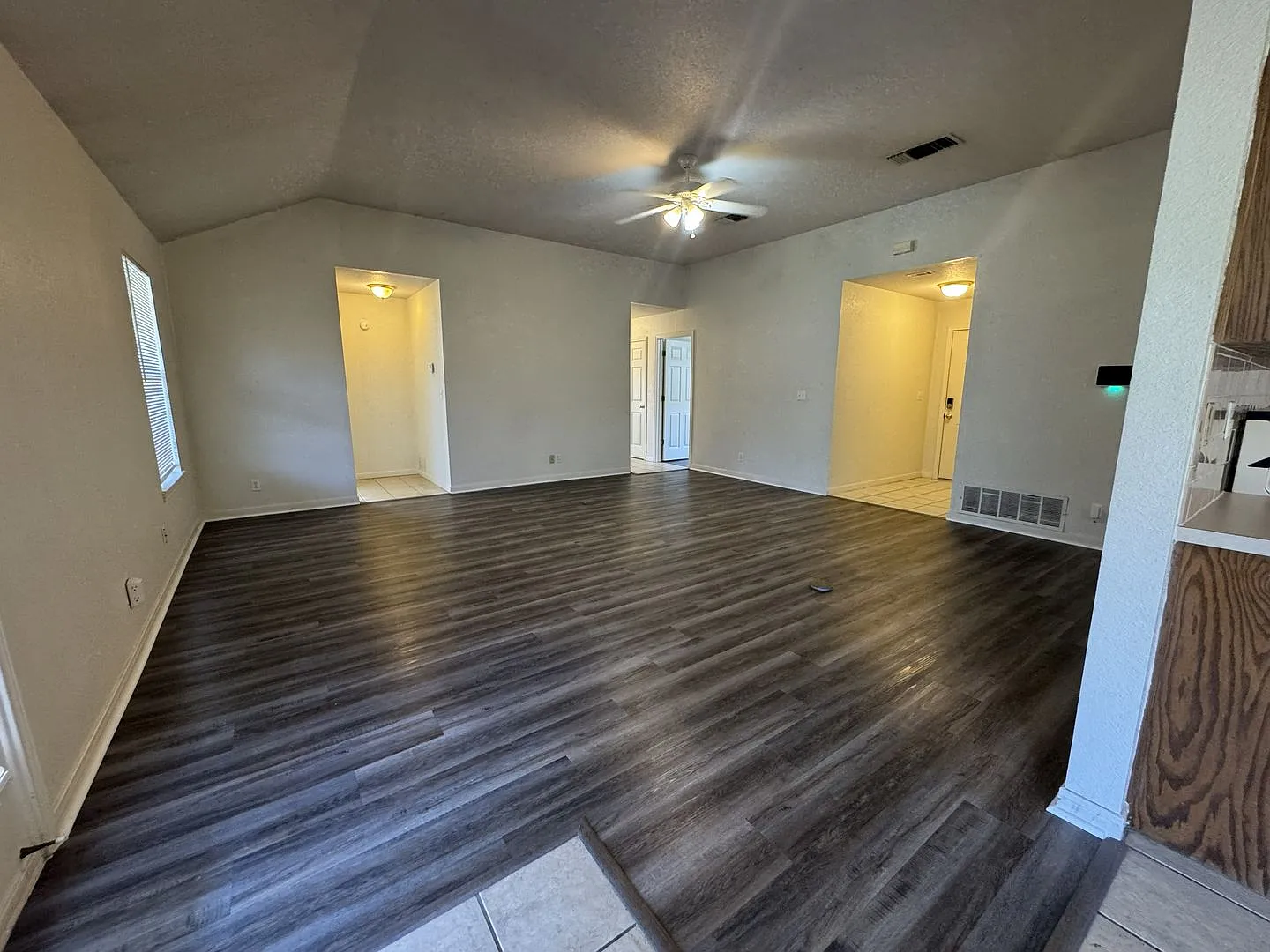 Newly Remodeled 4 BR 2 Bath Next to Harker Heights Community Park! — Photo 4
