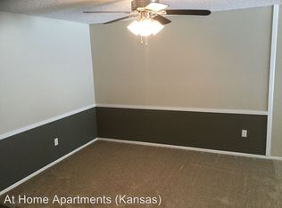 5928 Reeds Rd APT 300, Mission, KS 66202