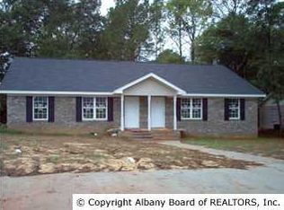 323 Carriage Ln, Albany, GA 31721