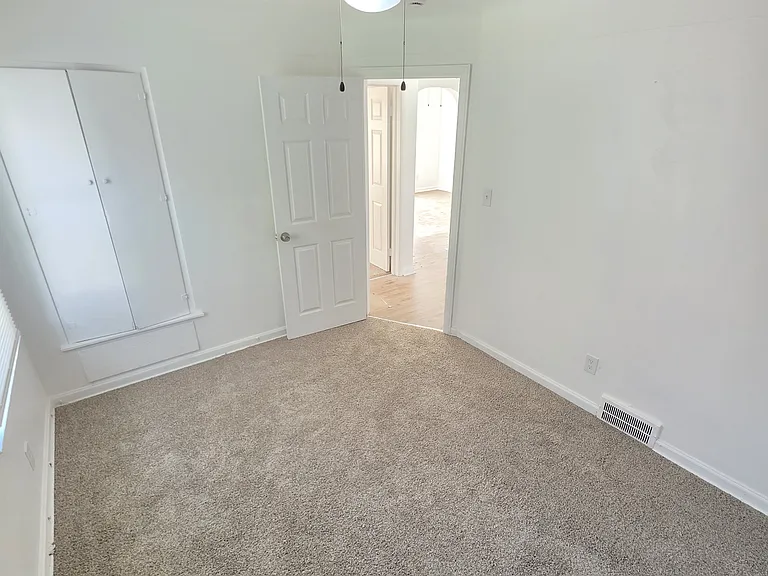 18412 Ferguson St — Photo 16