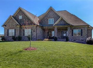 8889 Rymack Dr, Oak Ridge, NC 27310