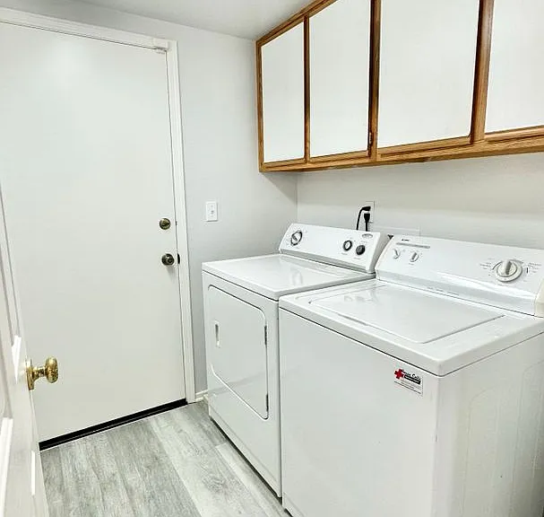 1043 Carryll Park Ct — Photo 45