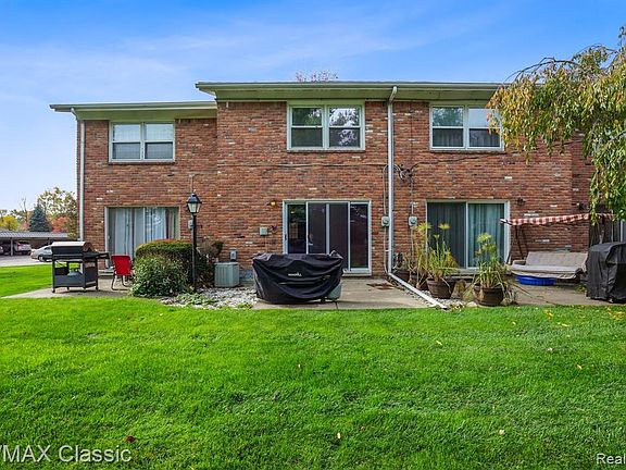 3rd image of 2683 Kingstowne Dr #9