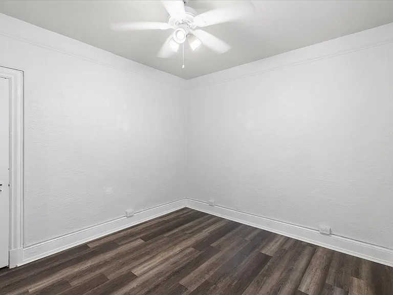 37 S Iowa Avenueunit #5D — Photo 8
