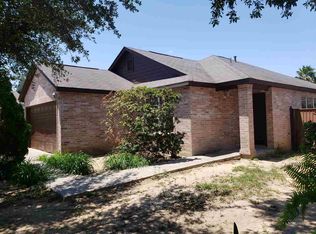 2208 Mina Verde Rd, Laredo, TX 78046