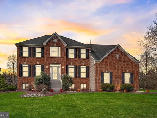 7 Brookshire Dr, Robbinsville, NJ 08691