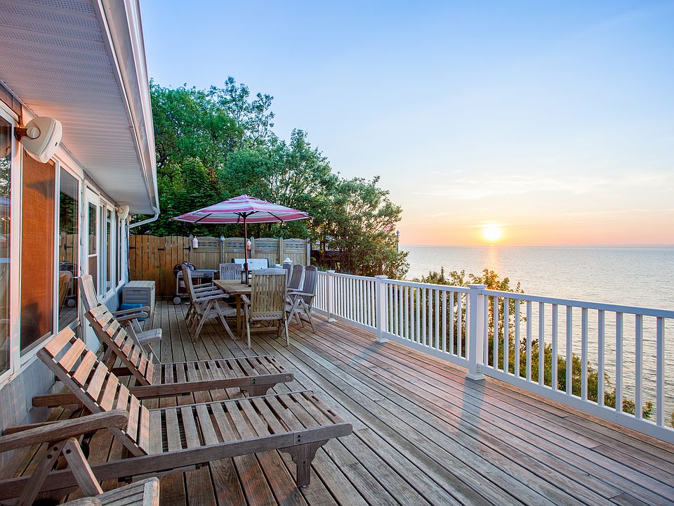 1st image of 24 Beach Hill Dr