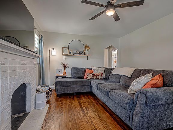 4th image of 4080 Lee Ct
