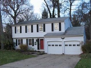 1515 Madsen Dr, Glenshaw, PA 15116