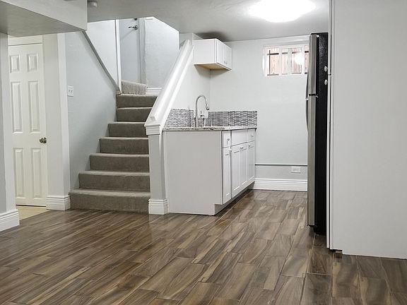 3rd image of 3041 N York St #B