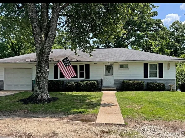 131 Robin Hill Dr, Steelville, MO 65565