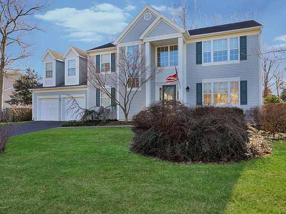 3rd image of 2032 Brookewood Dr