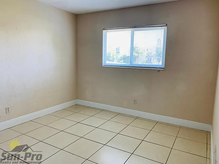 900 S Peninsula Dr #210 — Photo 11