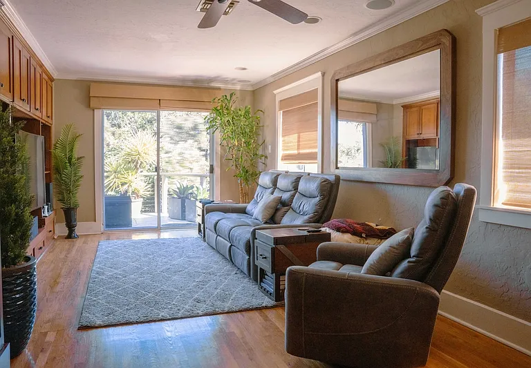 3675 Eagle St — Photo 17