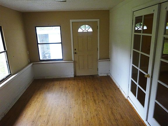 5th image of 2907 N 5th St