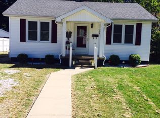 708 N Howard St, Robinson, IL 62454