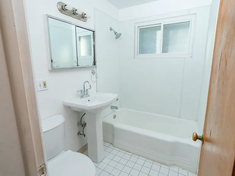 1503 Meadowbrook Dr #2 — Photo 8
