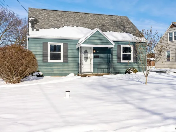 21 Grover St, East Syracuse, NY 13057