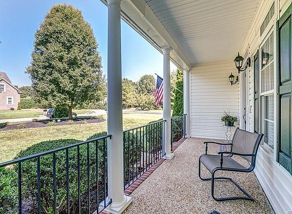 4th image of 14407 Dampier Dr