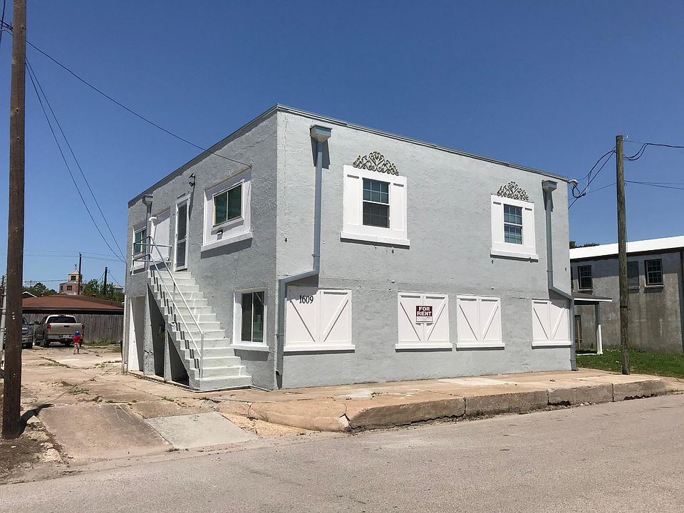1st image of 1609 1st St #A