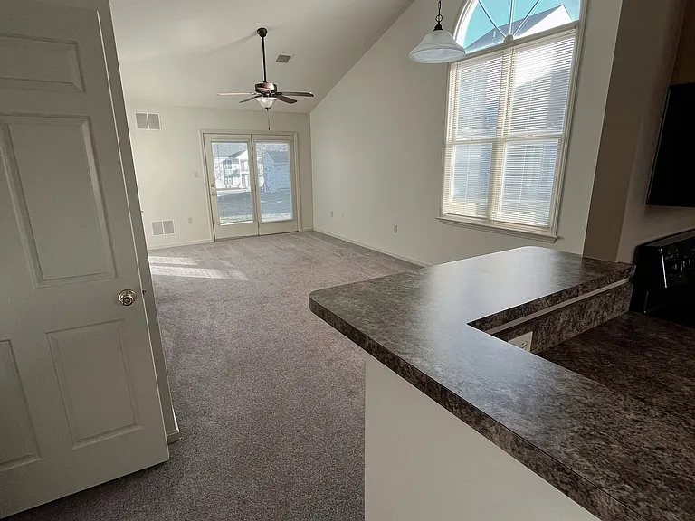 Bentley Ridge — Photo 16