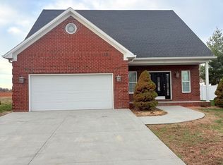 135 Daisy Field Ct, Bowling Green, KY 42104