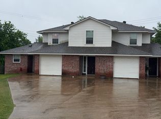 2203 Young Pl #B, Bryan, TX 77807
