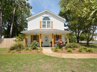 350 Michael Ct, Mary Esther, FL 32569