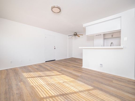 5th image of 5308 Denny Ave #6104