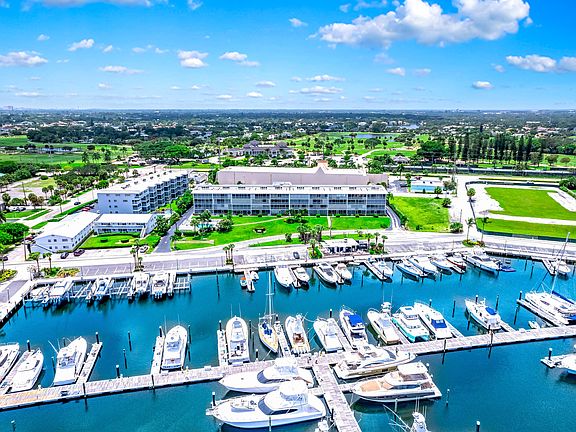 2nd image of 907 Marina Drive #409