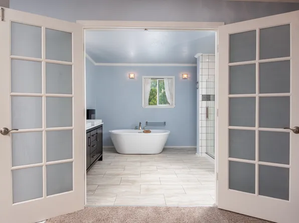 327 Dallas St, Yerington, NV 89447