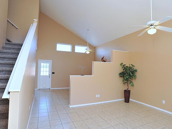3rd image of 9370 N Beaumont Dr