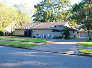 8011 Highmeadow Dr, Houston, TX 77063