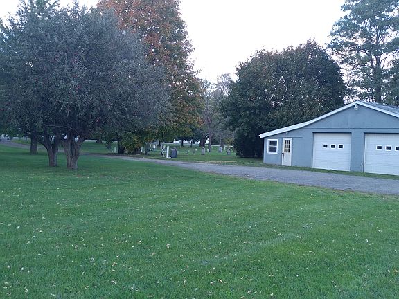 2 car heated garage/workshop