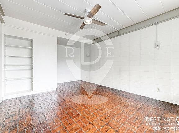 3rd image of 606 W 17th St APT 311