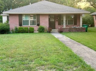 921 & 923 S Rusk St, Gainesville, TX 76240