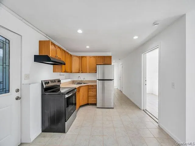 20 Handsome Ave — Photo 7