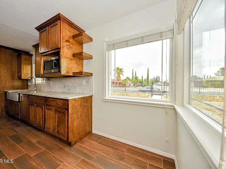 10348 Darin Rd — Photo 27