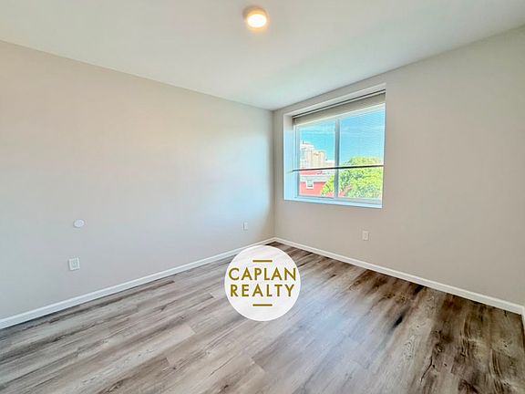 4th image of 94 Olive St #2O2