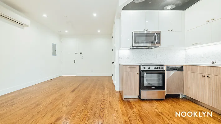 Rented by Nooklyn NYC LLC | media 23