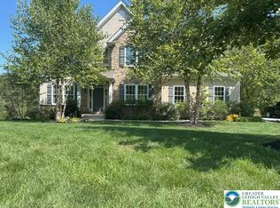 3149 Sheffield Dr, Emmaus, PA