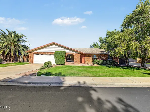 2856 E DOWNING Circle, Mesa, AZ 85213
